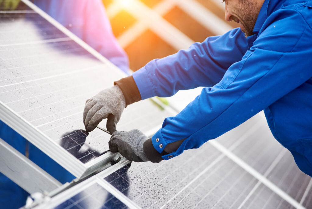 Finding the right people to install solar panels on your roof requires knowing your options. Here is how to pick a solar installer for your home.