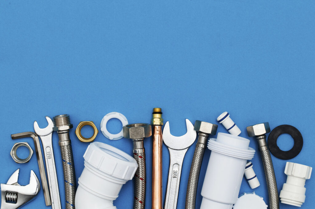 No plumber likes to find themselves at a clients house without the proper tools. Here are 7 essential tools you need to keep on hand at all times.