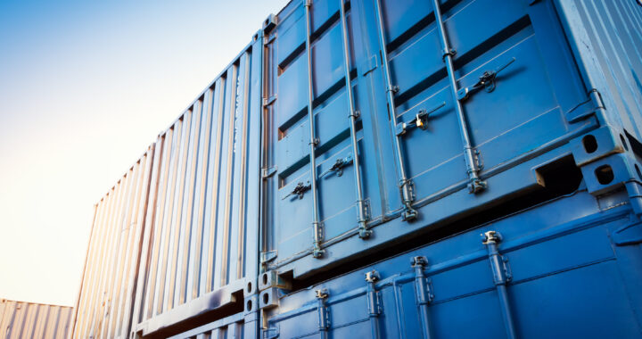 How much does it cost to rent a shipping container? If you're asking yourself this question, make sure you keep reading below to learn more!