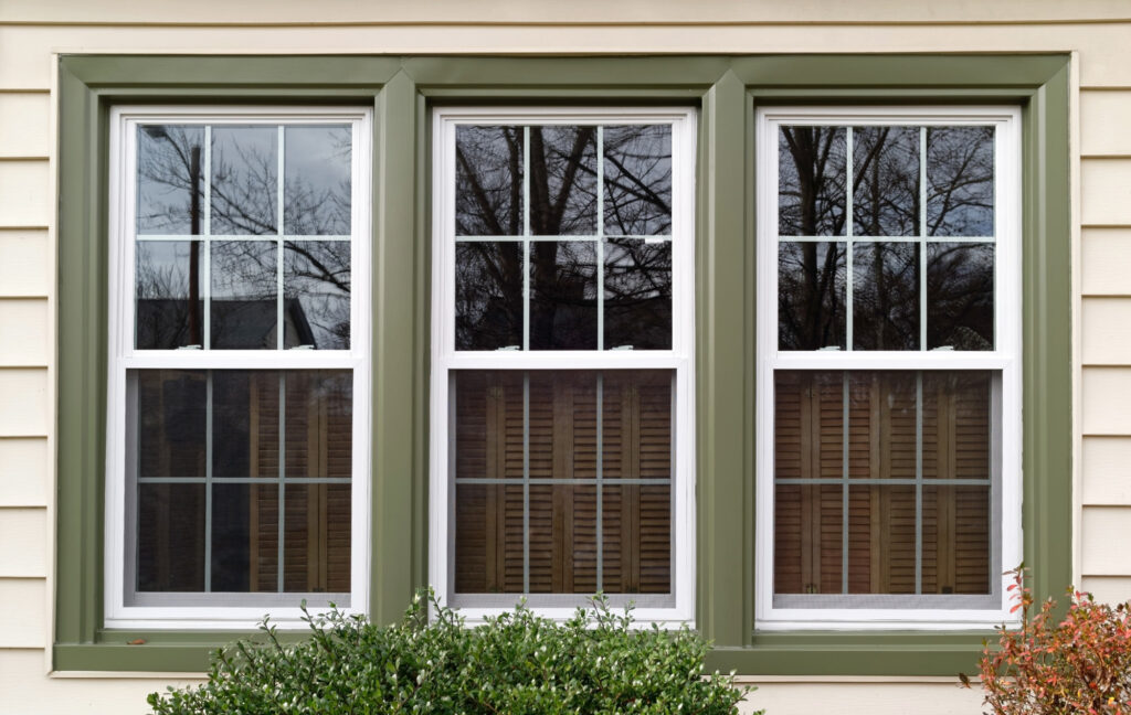 How long do windows last? This is a question many homeowners ask. Luckily, our guide here has the lifespan of the common materials.